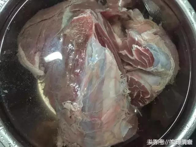 在家做酱牛肉超级入味的简单做法 快转走过年用！