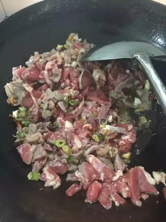 孜然羊肉最正宗的做法